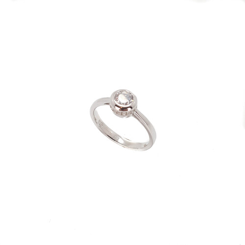 STERLING SILVER BEZEL SET RING WITH STONE SET OUTER