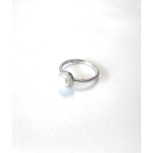 SANTO STERLING SILVER FRESHWATER PEARL RING WITH CZ HALO