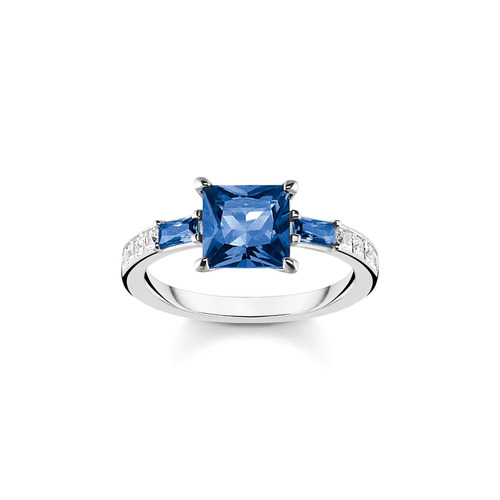 Ring with blue and white stones
